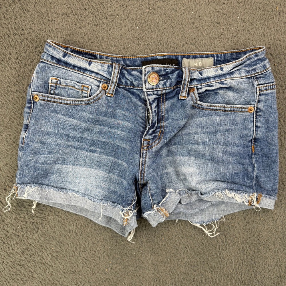 Aeropostale Womens Size 2 Midi Denim Shorts Blue Distressed Cut Off‎ Raw Hem